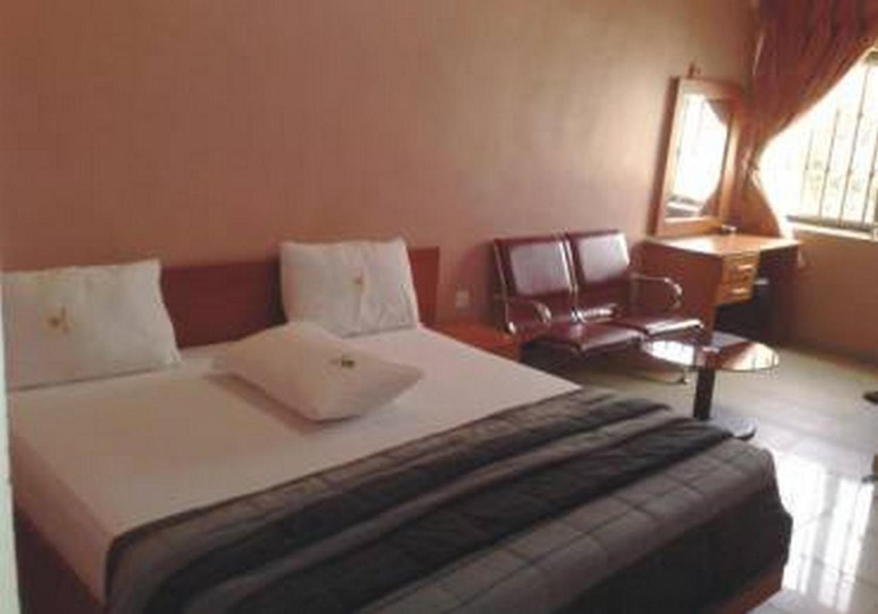 Room In Lodge - Londa Hotel And Suites بورت هاركورت المظهر الخارجي الصورة